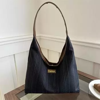 Сумка Niche Design большой вместимости женская новинка 2024 года, зимняя простая повседневная сумка через плечо, модная сумка под мышкой