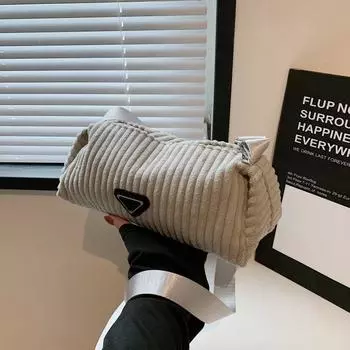 Сумка Niche Design женская 2024 новая трендовая текстура модная универсальная сумка через плечо на одно плечо подмышку чёрный