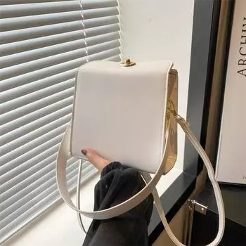 Сумка Niche Design женская летняя 2024 года, новая модная текстура, портативная маленькая квадратная сумка, простая сумка-мессенджер через плечо чёрный