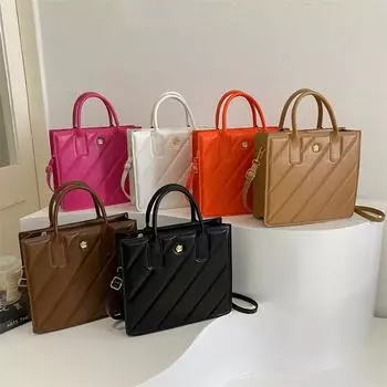 Сумка Oblique span модная конфетного цвета, новинка 2024 года, модная портативная маленькая квадратная сумка, простая повседневная сумка через плечо чёрный