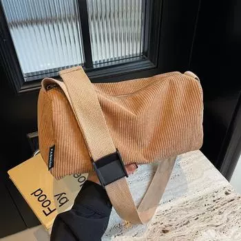 Сумка-подмышка в стиле ретро из вельвета, большая вместимость, простая модная универсальная сумка-подушка с широким плечевым ремнем, сумка через плечо бежевый