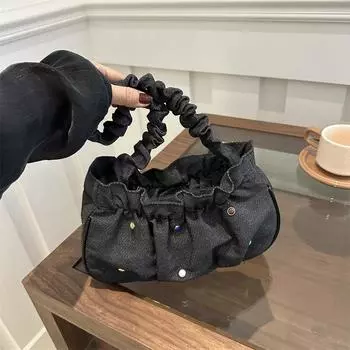 Сумка подмышкой 2024 года, новая сумка для девочек в форме сердца со складками в форме полумесяца, персонализированная сумка в стиле эстетики отдыха, персонализированная сумка в иностранном стиле чёрный