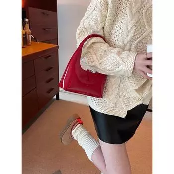 Сумка подмышкой с высококачественным и нишевым дизайном, женская мини-сумка, красная сумка из коровьей кожи для поездок на работу, новая модель 2025 года 19x6x10cm красный