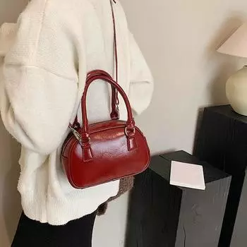 Сумка подмышкой Универсальная повседневная сумка через плечо для женщин и девочек Высококачественная красная маленькая сумочка и сумочка 21x9x13cm чёрный