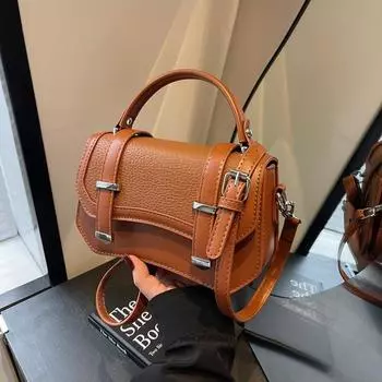 Сумка подмышкой женская 2024 новая высококачественная универсальная сумка через плечо популярна в этом году, осень и зима маленькая квадратная сумка чёрный