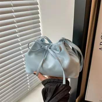 Сумка подмышкой женская 2024 новый нишевый дизайн индивидуальный тренд простая мода пригородный сумка через плечо портативный мешок чёрный