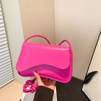 Сумка подмышкой женская 2024 осень новая мода нишевый дизайн сумка через плечо почтальон иностранный стиль свободный ощущение маленькая квадратная сумка чёрный