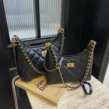 Сумка подмышкой женская большая вместимость 2024 новая летняя нишевая сумка с цепочкой из бриллиантов модная сумка через плечо маленькая квадратная сумка