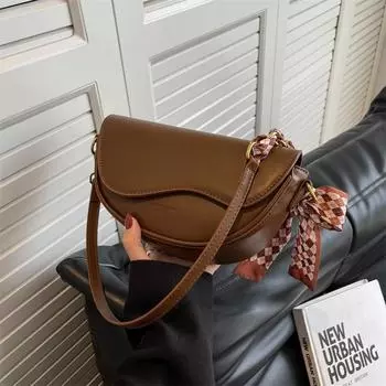 Сумка с нишевым дизайном из высококачественной фактуры, весна-лето 2024, новая женская сумка, универсальная сумка-мессенджер на одно плечо, сумка-седло подмышкой коричневый