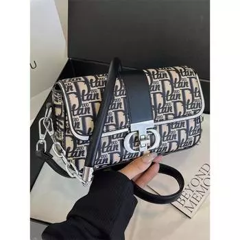 Сумка с ощущением высокого класса, модная легкая роскошная маленькая квадратная сумка для женщин с буквенным принтом, трендовая цепочка на одно плечо