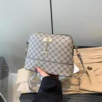 Сумка с подвеской в виде ракушки оленя, женская, новая модная ретро-сумка через плечо, персонализированная корейская версия сумки-мессенджера темно-коричневого