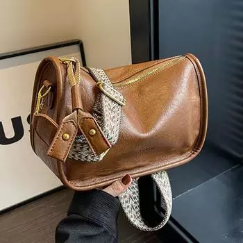 Сумка с широким плечевым ремнем, женская однотонная ретро-модная плиссированная маленькая квадратная сумка, высококачественная фактура, сумка на плечо коричневый