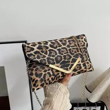 Сумка с текстурированным леопардовым принтом, европейская и американская мода, простая сумка через плечо, летняя персонализированная женская сумка-конверт с косым ремешком 2024 года