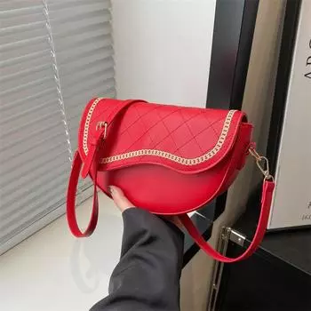 Сумка-седло с вышивкой в виде ромба, женская, 2024 года, новая модная сумка через плечо в иностранном стиле, простая сумка-мессенджер с текстурой ниши чёрный