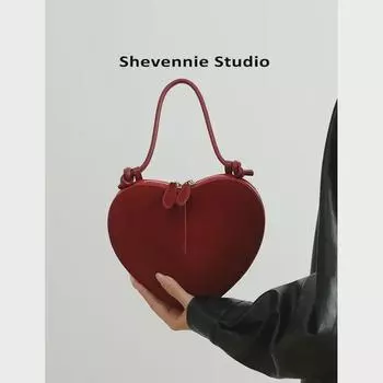 «Сумка-сердце из бархата и конского волоса 2024 года, осень/зима — ручная и через плечо»