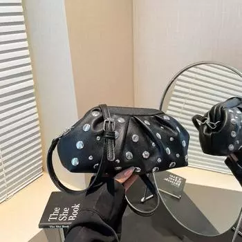 Сумка Spice Girl с заклепками, новая сумка через плечо, женская нишевая дизайнерская сумка-пельмень, функциональная сумка-ракушка чёрный