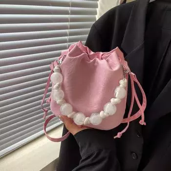 Сумка-сумка с жемчужной плиссировкой, женская, 2024 года, новая модная сумка через плечо с завязками, корейская версия, сумка-ведро, маленькая сумка without pendant чёрный