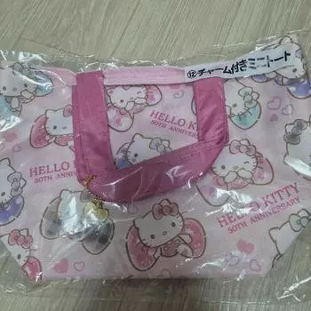 Сумка-тоут Coogee Pink Tote в честь 50-летия Kitty