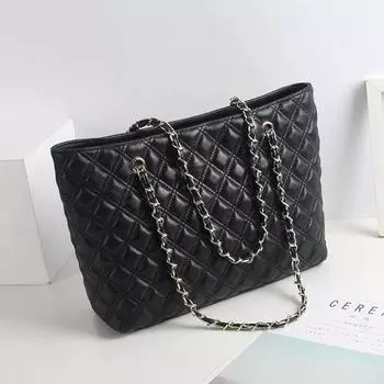 Сумка-тоут для отдыха с цепочкой из сетки, новая кожаная женская сумка, модная универсальная ручная сумка через плечо 32x10x25cm чёрный