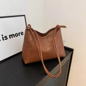 Сумка-тоут для женщин, однотонная, подмышечная, 2024, осень, новый иностранный стиль, для поездок на работу, портативная, через плечо, повседневная, простая чёрный