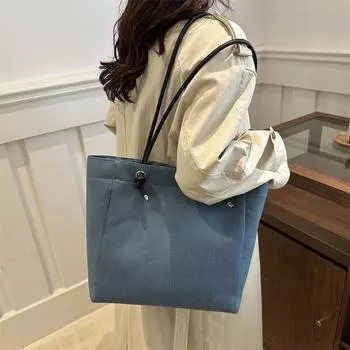 Сумка-тоут Новая женская сумка большой вместимости Персонализированная сумка для ежедневных поездок на работу и отдыха Простая сумка-тоут через подмышку Сумка на плечо чёрный