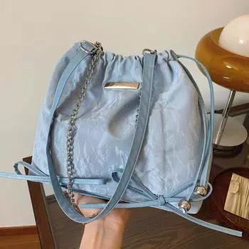 Сумка-тоут с бантом, вместительная, женская, лето 2024, новая модная сумка-тоут с цепочкой, универсальная сумка-мессенджер через подмышку чёрный