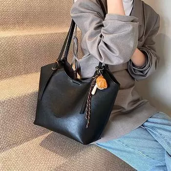 Сумка-тоут в стиле ретро Dongchu, модная и универсальная, вместительная, женская сумка через плечо, сумка среднего размера, женская сумка-мессенджер Without pendant чёрный