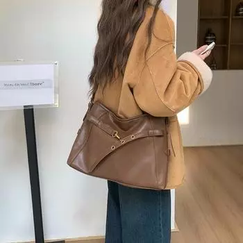 Сумка-тоут в стиле ретро, модная и простая сумка через плечо с большой вместимостью для повседневной носки осенью и зимой чёрный