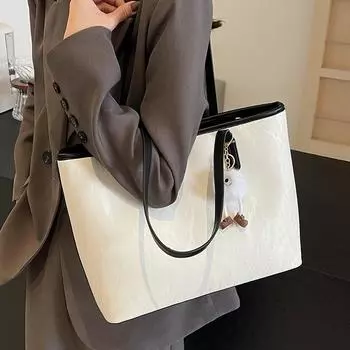 Сумка-тоут женская 2024 года, новая большая сумка для поездок на работу, осенне-зимняя универсальная сумка на плечо, модная студенческая сумка для занятий Black No Pendant