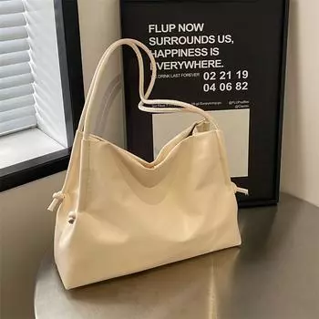 Сумка-тоут женская 2024 новая большая сумка для поездок на работу сумка весна-лето сумка через плечо с бантом однотонная сумка для выхода на улицу чёрный