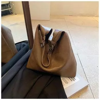 Сумка-тоут женская большая вместимость 2024 новая сумка осенняя высококачественная сумка через плечо студенческая сумка для поездок на работу чёрный