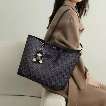 Сумка-тоут женская новая мягкая кожаная утка-утка большая вместимость студенческая дорожная женская сумка на одно плечо