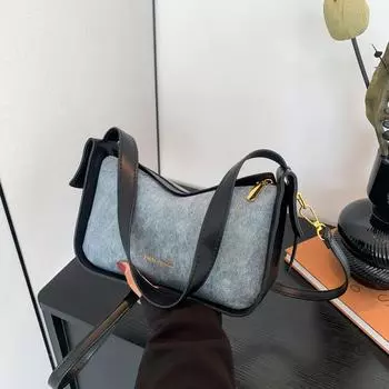 Сумка тренд ретро маленькая квадратная сумка женская повседневная трендовая сумка через плечо 2024 весна новая простая модная сумка подмышкой чёрный