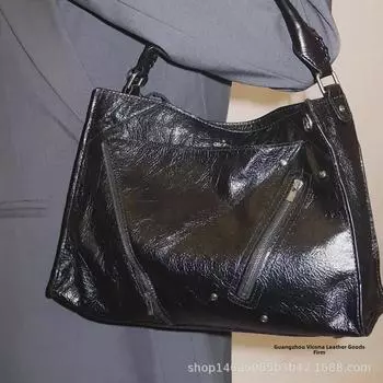 Сумка-унисекс GROTTO Maillard из натуральной кожи в стиле ретро: Универсальный стиль с лацканами, на плечах и через плечо