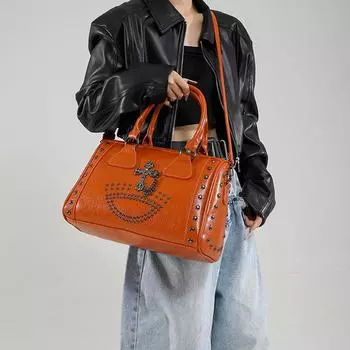 Сумка в стиле панк с черепом, большая вместимость, заклепочная докторская сумка с регулируемым ремнем, большая вместимость, сумка через плечо для женщин чёрный