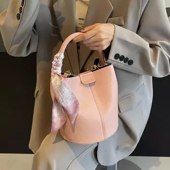 Сумка-ведро большой емкости для девочек, женская модная сумка через плечо, сумки из двух комплектов, косая сумка с украшением в виде шарфа, коврик из искусственной кожи белый