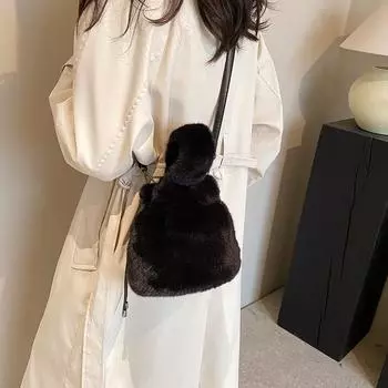 Сумка-ведро Mao Mao 2024 года, модная сумка из плюша на одно плечо, модная сумка на осень и зиму, новая женская сумка Tide зелёный