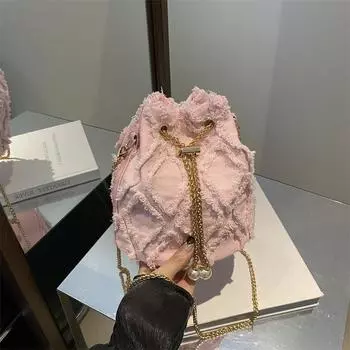 Сумка-ведро Niche Design Denim Rhombus Crossbody Trend Drawstring Fringed Pearl Chain Crossbody Bag розовый