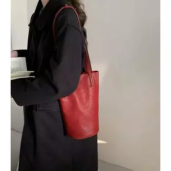 Сумка-ведро Niche из коровьей кожи растительного дубления, минималистичная модная сумка через плечо из натуральной кожи, женская сумка через подмышку One Size чёрный