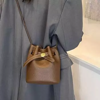 Сумка-ведро Новая осенне-зимняя сумка через плечо Женская сумка Модная высококачественная универсальная маленькая сумка Сумка через плечо