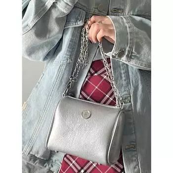 Сумка женская 2024 новая модная повседневная универсальная модная серебряная мини маленькая ароматная цепочка на одно плечо сумка через плечо серебряный