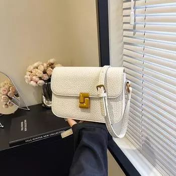 Сумка женская 2024 новая сумка через плечо осень универсальная популярная популярная женская сумка через плечо портативная маленькая квадратная сумка