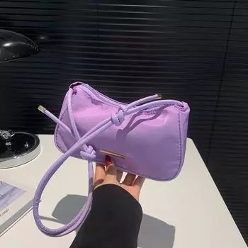 Сумка женская 2024 новая текстурированная сумка через плечо с нишевым дизайном осенняя сумка-багет подмышечная легкая нейлоновая сумка чёрный