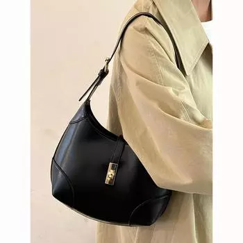 Сумка женская 2024 новый нишевый дизайн стильная портативная сумка полумесяца простая большая вместимость сумка через плечо подмышкой чёрный
