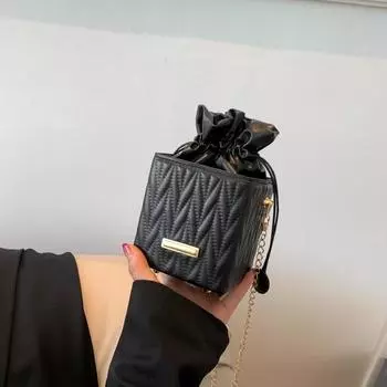 Сумка женская 2024 новый тренд мода сумка-ведро тисненая повседневная цепочка сумка через плечо простая повседневная сумка чёрный
