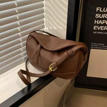 Сумка женская 2024 осень и зима новая сумка через плечо повседневная маленькая сумка спортивная сумка через плечо классная сумка для поездок на работу японская сумка-пельмень чёрный