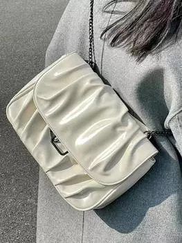 Сумка женская 2024 ранняя весна новая сумка через плечо модная повседневная сумка почтальона персонализированные складные сумки через плечо подмышки облако сумка белый