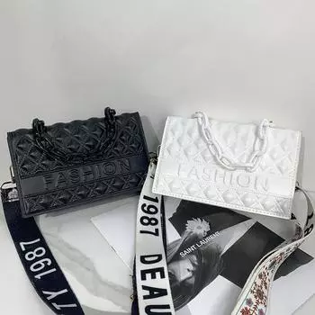 Сумка женская 2024 весна и лето новинка high-end косая сумка span нишевый дизайн модная ромбовидная переносная сумка через плечо белый