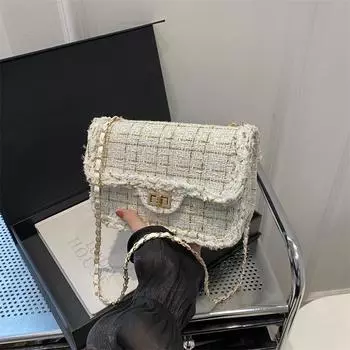 Сумка женская 2025 новая модная шерстяная клетчатая сумка-мессенджер простая цепочка персонализированная маленькая квадратная сумка через плечо чёрный