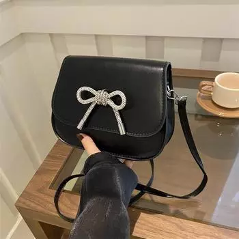 Сумка женская красивая повседневная с бантом модная нишевая милая индивидуальная трендовая сумка-седло белый